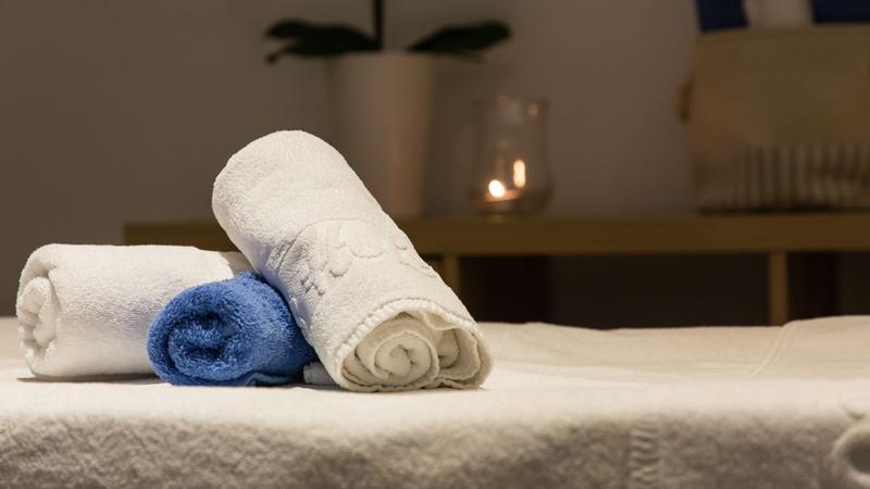 Tageskarte mit Mittagessen und Massage 15 Minuten Reverence Mare Hotel Palmanova Tageskarte mit Mittagessen und Massage 15 Minuten Reverence Mare Hotel Palmanova