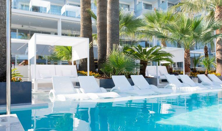 Pass giornaliero con pranzo Hotel Reverence Mare Hotel Palmanova Pass giornaliero con pranzo Hotel Reverence Mare Hotel Palmanova