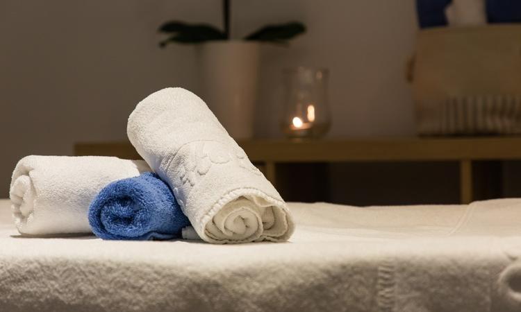 Tageskarte mit Mittagessen und Massage 15 Minuten Reverence Life Hotel Santa Ponsa Tageskarte mit Mittagessen und Massage 15 Minuten Reverence Life Hotel Santa Ponsa