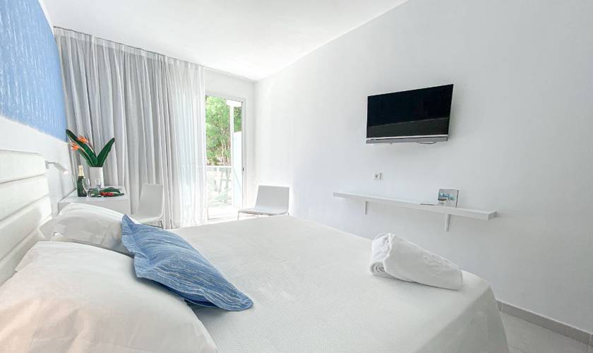 Comfort room with window Reverence Life Hotel  Santa Ponsa, Majorca