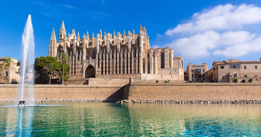 5 Great Activities to Enjoy Christmas on Mallorca! Reverence Hotels 5 Great Activities to Enjoy Christmas on Mallorca! Reverence Hotels