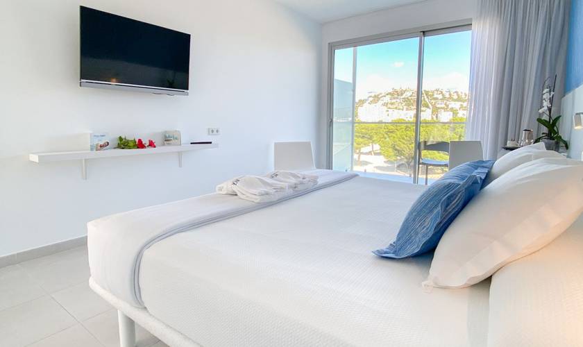 Chambre premium vue latérale mer  Reverence Life Hotel Santa Ponsa, Mallorca