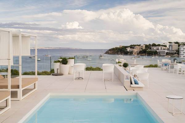 Terrasse Reverence Mare Hotel en Palmanova, Mallorca Terrasse Reverence Mare Hotel en Palmanova, Mallorca