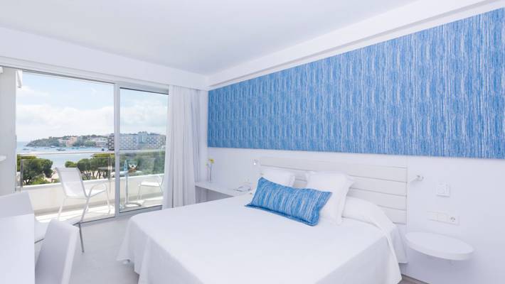 Comfort room Reverence Mare Hotel Palmanova, Majorca Comfort room Reverence Mare Hotel Palmanova, Majorca