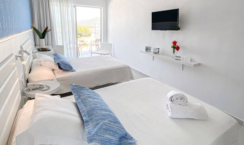 Comfort room with side sea view Reverence Life Hotel  Santa Ponsa, Majorca