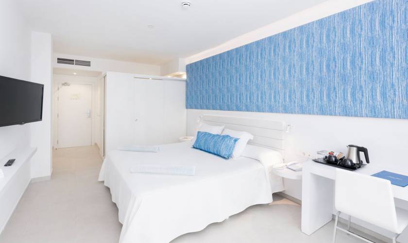 Comfort room Reverence Mare Hotel  Palmanova, Majorca