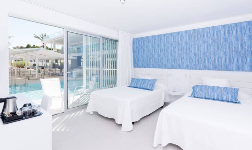Swim up room Reverence Mare Hotel  Palmanova, Majorca