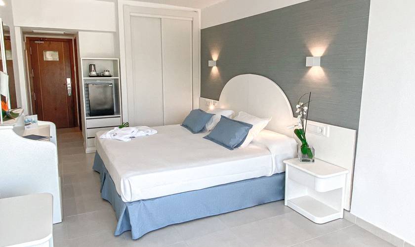 Superior comfort room Reverence Life Hotel  Santa Ponsa, Majorca