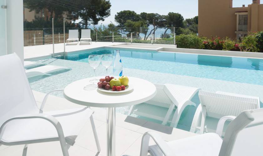 Swim up room Reverence Mare Hotel  Palmanova, Majorca