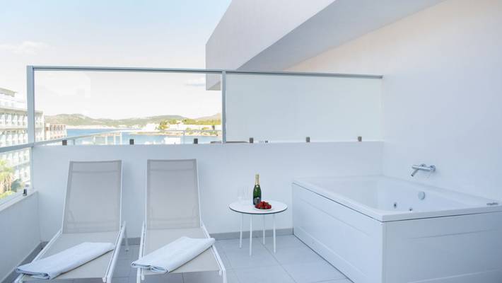 Suite junior Reverence Life Hotel Santa Ponsa, Mallorca Suite junior Reverence Life Hotel Santa Ponsa, Mallorca