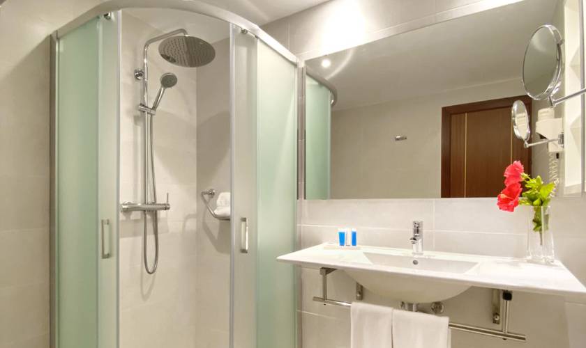 Comfort room with window Reverence Life Hotel  Santa Ponsa, Majorca