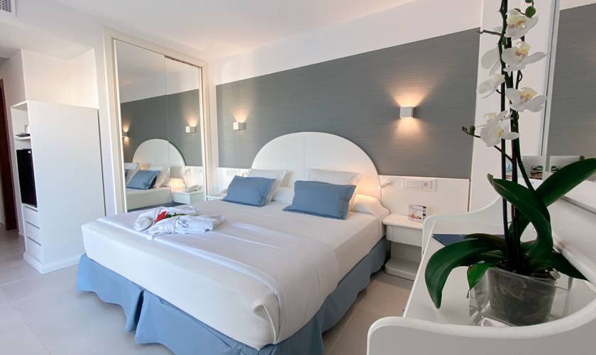 Junior suite  Reverence Life Hotel Santa Ponsa, Mallorca