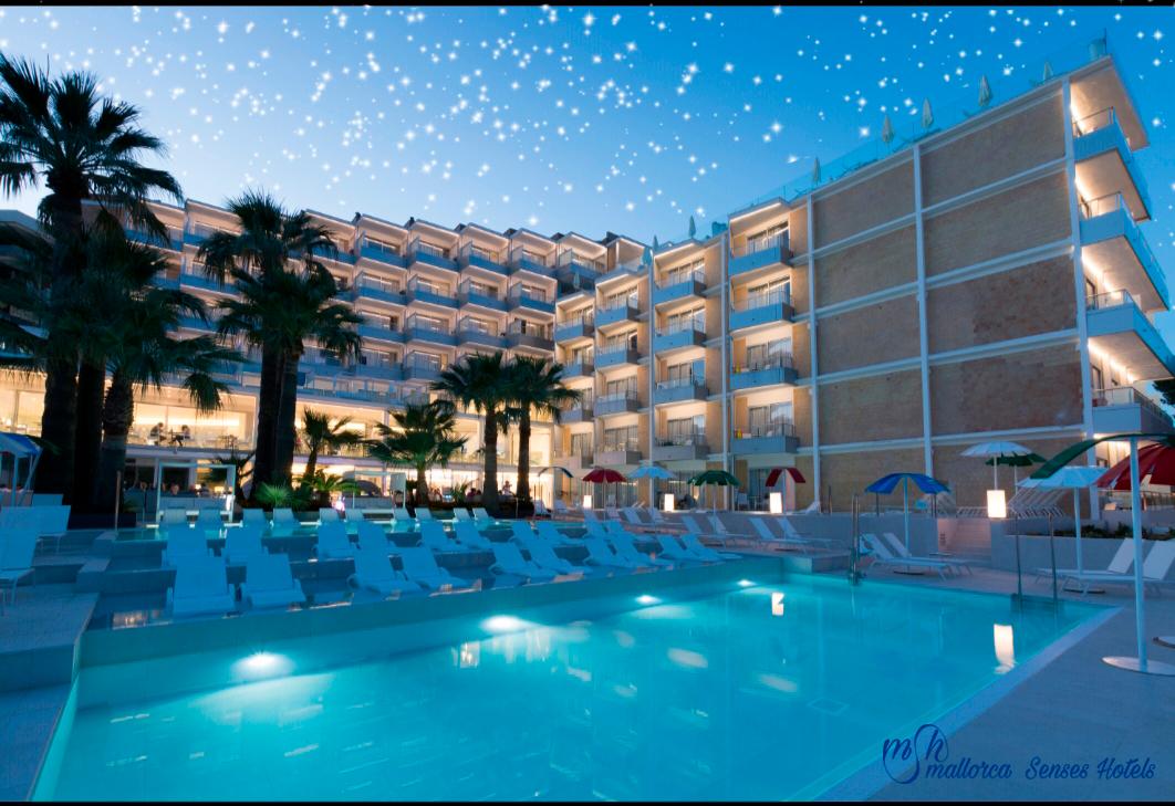 Nous serons à nouveau heureux Reverence Hotels Nous serons à nouveau heureux Reverence Hotels