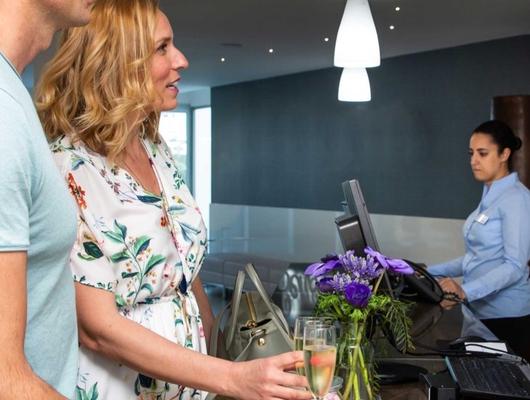 Check-in / Check-out Reverence Life Hotel Santa Ponsa Check-in / Check-out Reverence Life Hotel Santa Ponsa
