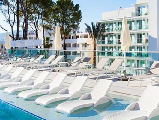Acht spektakuläre Schwimmbäder Reverence Life Hotel Santa Ponsa Acht spektakuläre Schwimmbäder Reverence Life Hotel Santa Ponsa