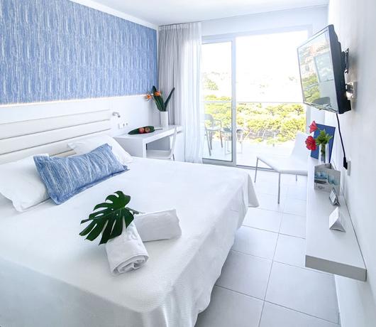 Camera comfort con balcone Reverence Life Hotel Santa Ponsa Camera comfort con balcone Reverence Life Hotel Santa Ponsa