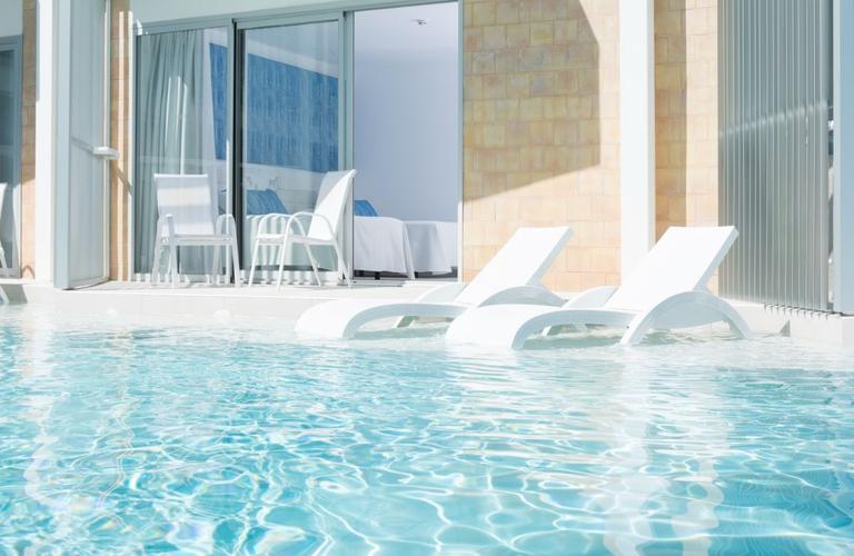 Swim Up Reverence Mare Hotel Palmanova Swim Up Reverence Mare Hotel Palmanova