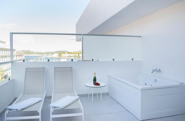 Junior Suite Reverence Life Hotel Santa Ponsa Junior Suite Reverence Life Hotel Santa Ponsa