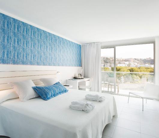 Camera premium vista mare laterale Reverence Life Hotel Santa Ponsa Camera premium vista mare laterale Reverence Life Hotel Santa Ponsa
