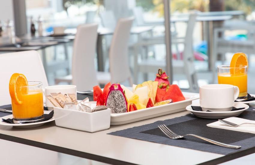 Colazione Hotel Reverence Mare Hotel Palmanova Colazione Hotel Reverence Mare Hotel Palmanova