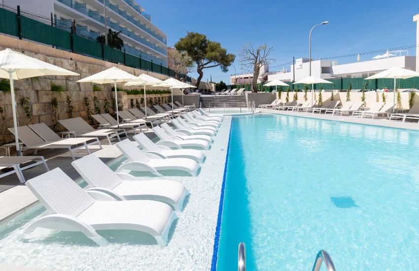 Piscina Reverence Life Hotel Santa Ponsa Piscina Reverence Life Hotel Santa Ponsa