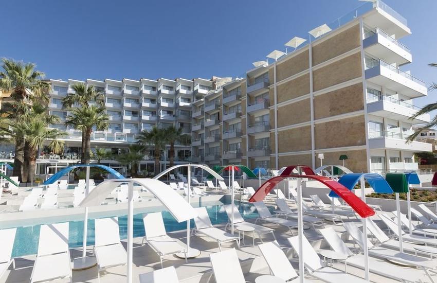Piscina Hotel Reverence Mare Hotel Palmanova Piscina Hotel Reverence Mare Hotel Palmanova