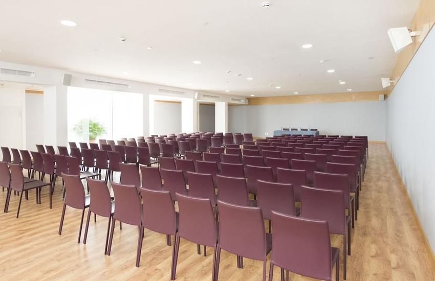 Sala riunioni Hotel Reverence Mare Hotel Palmanova Sala riunioni Hotel Reverence Mare Hotel Palmanova