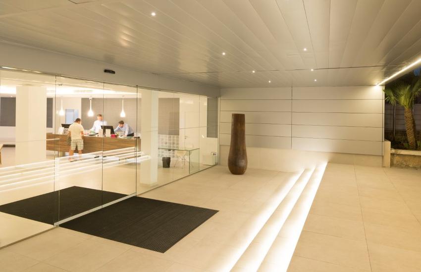Ricezione Hotel Reverence Mare Hotel Palmanova Ricezione Hotel Reverence Mare Hotel Palmanova