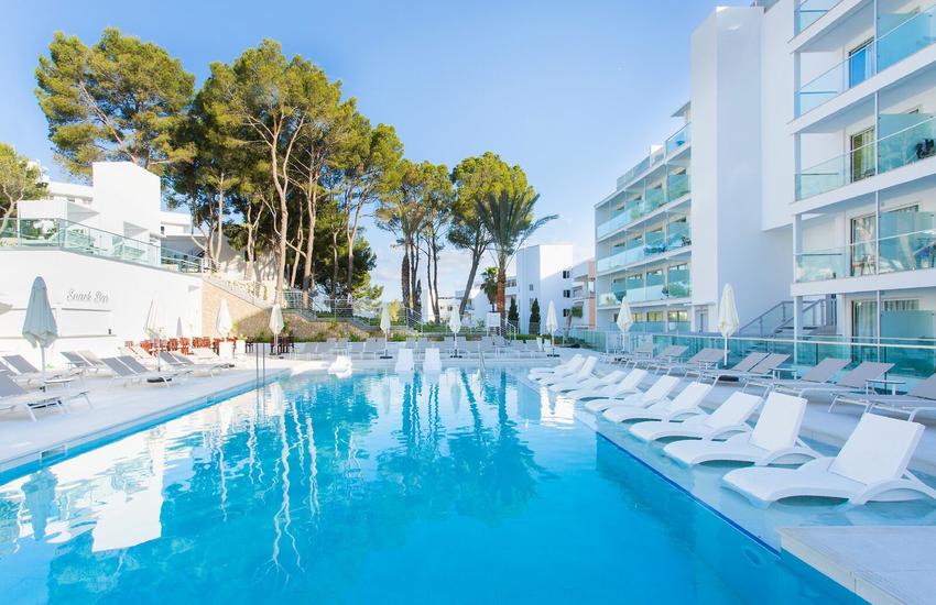 Piscina Reverence Life Hotel Santa Ponsa Piscina Reverence Life Hotel Santa Ponsa